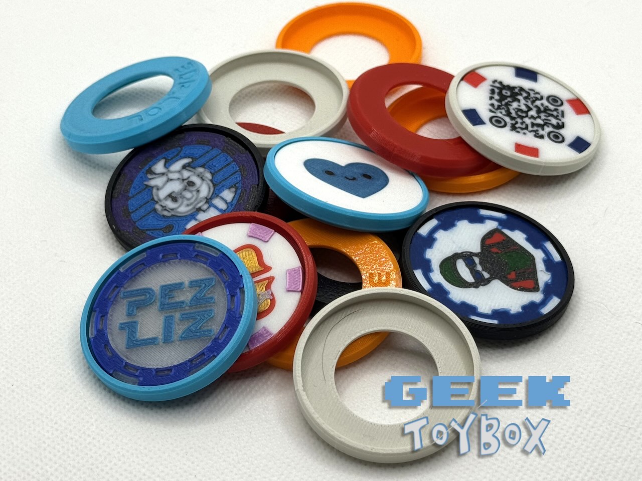 Makerchip Pop Badge Clips